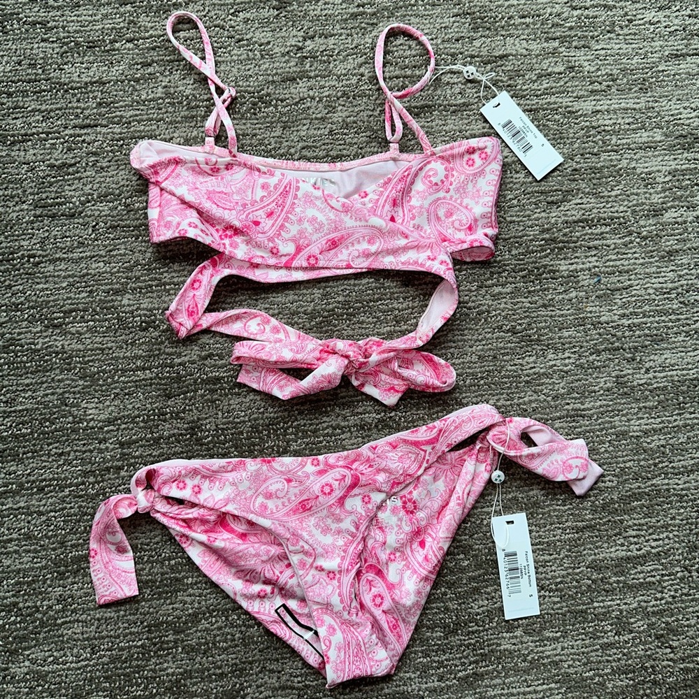 Frankies Bikini set small new